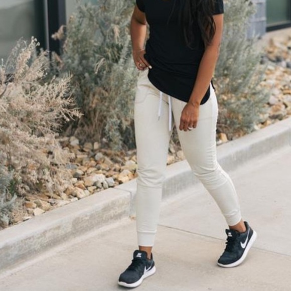 J. Crew Pants - J. Crew Joggers white with stars Pocket zippers size S